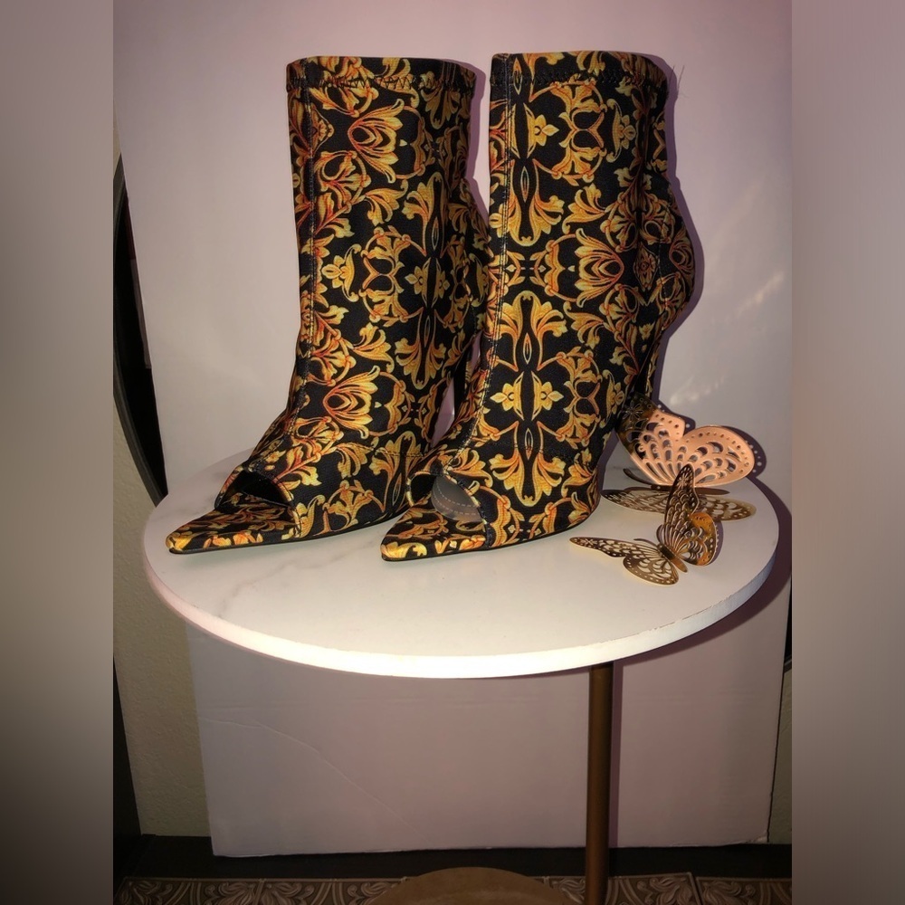 Cape Robin Black and Gold Patterned Peeptoe Heeled Boots size 9 - Picture 4 of 10